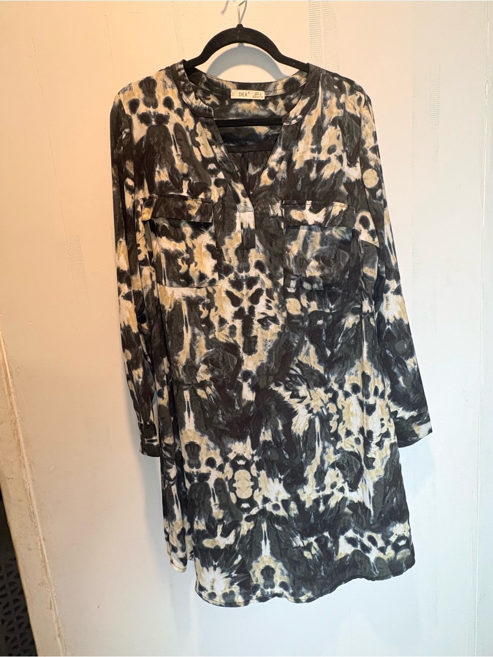 Dex Black and Cream Abstract Tie-Dye Long Sleeve Semi Sheer Mini Shirt Dress L